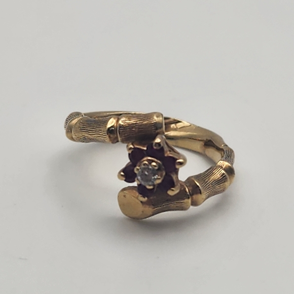Vintage 14K Gold Bamboo-Style Ruby & Diamond Flower Bypass Ring (7.75) - Picture 6 of 10